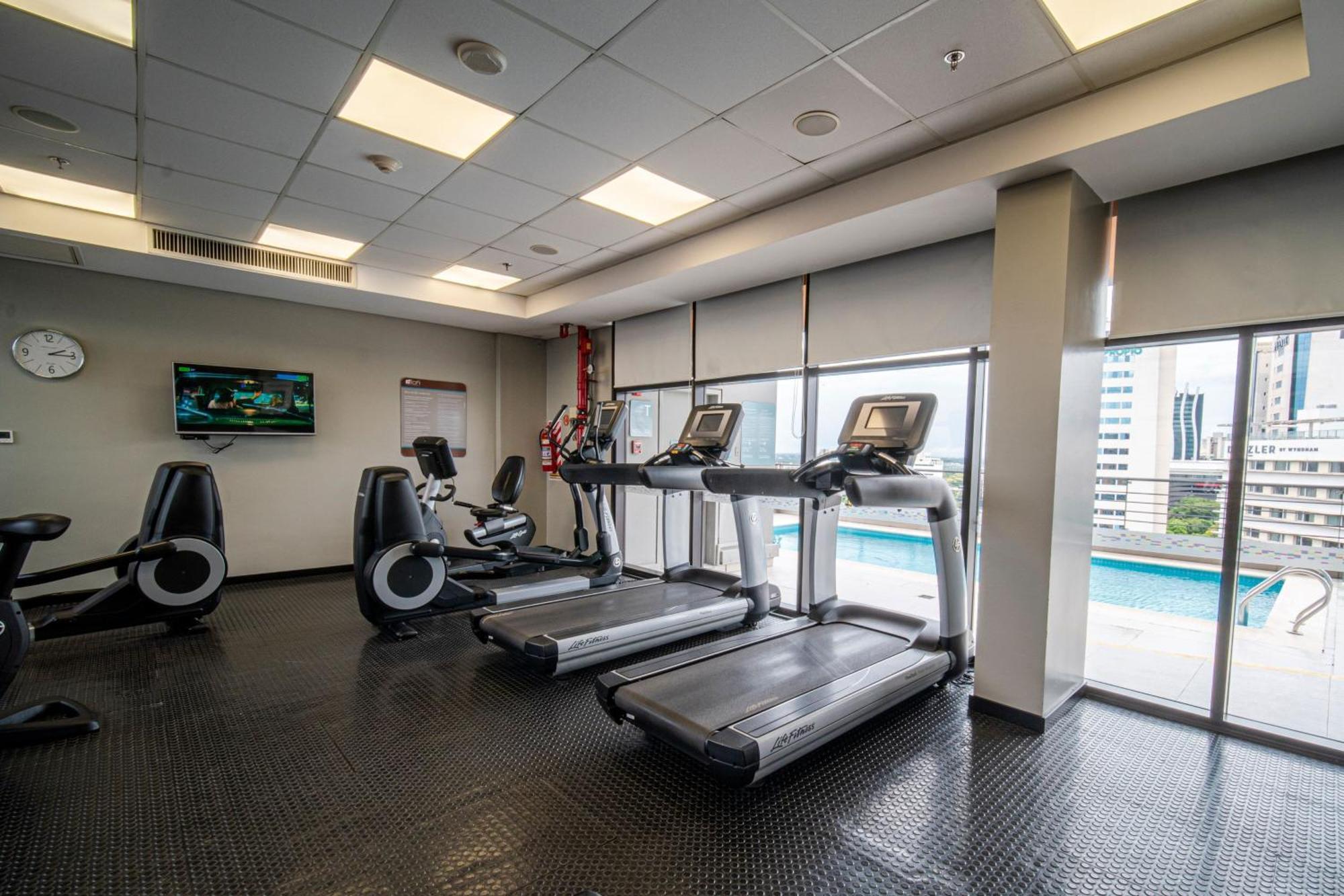 Aloft Asuncion Hotel Екстериор снимка
